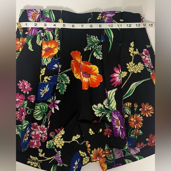 Express extreme high waisted floral shortie - Picture 6 of 6